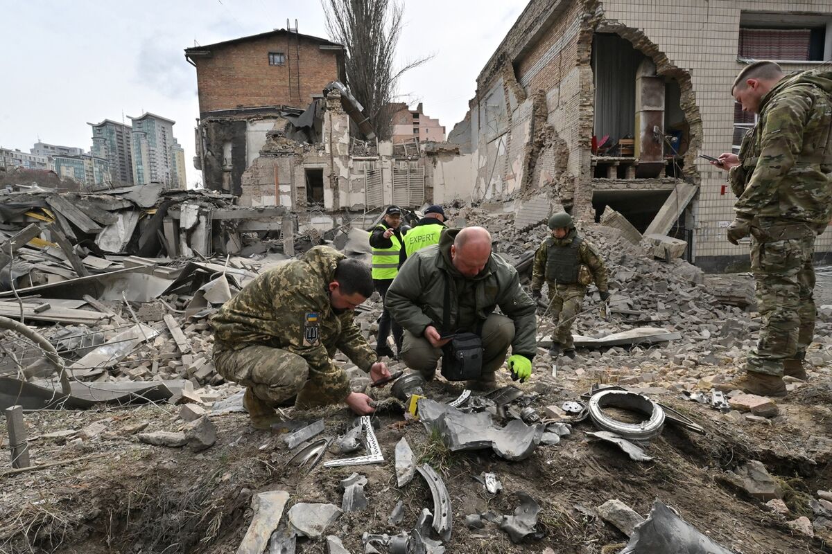 US Takes Aim at China to Put Pressure on Russia Over War in Ukraine ...