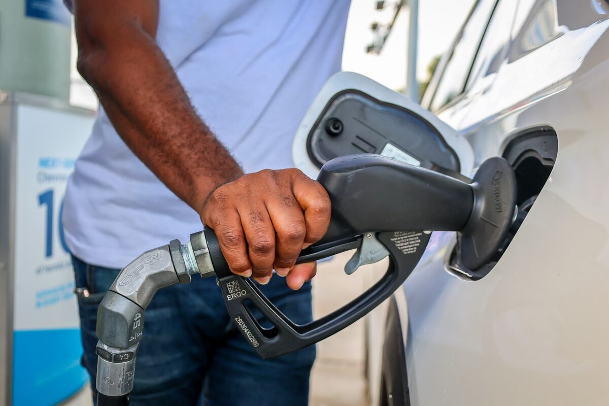 bloomberg.com - Nicholas Lua - Goldman Flags Risk of $120 Oil If Mideast Ship Attacks Intensify