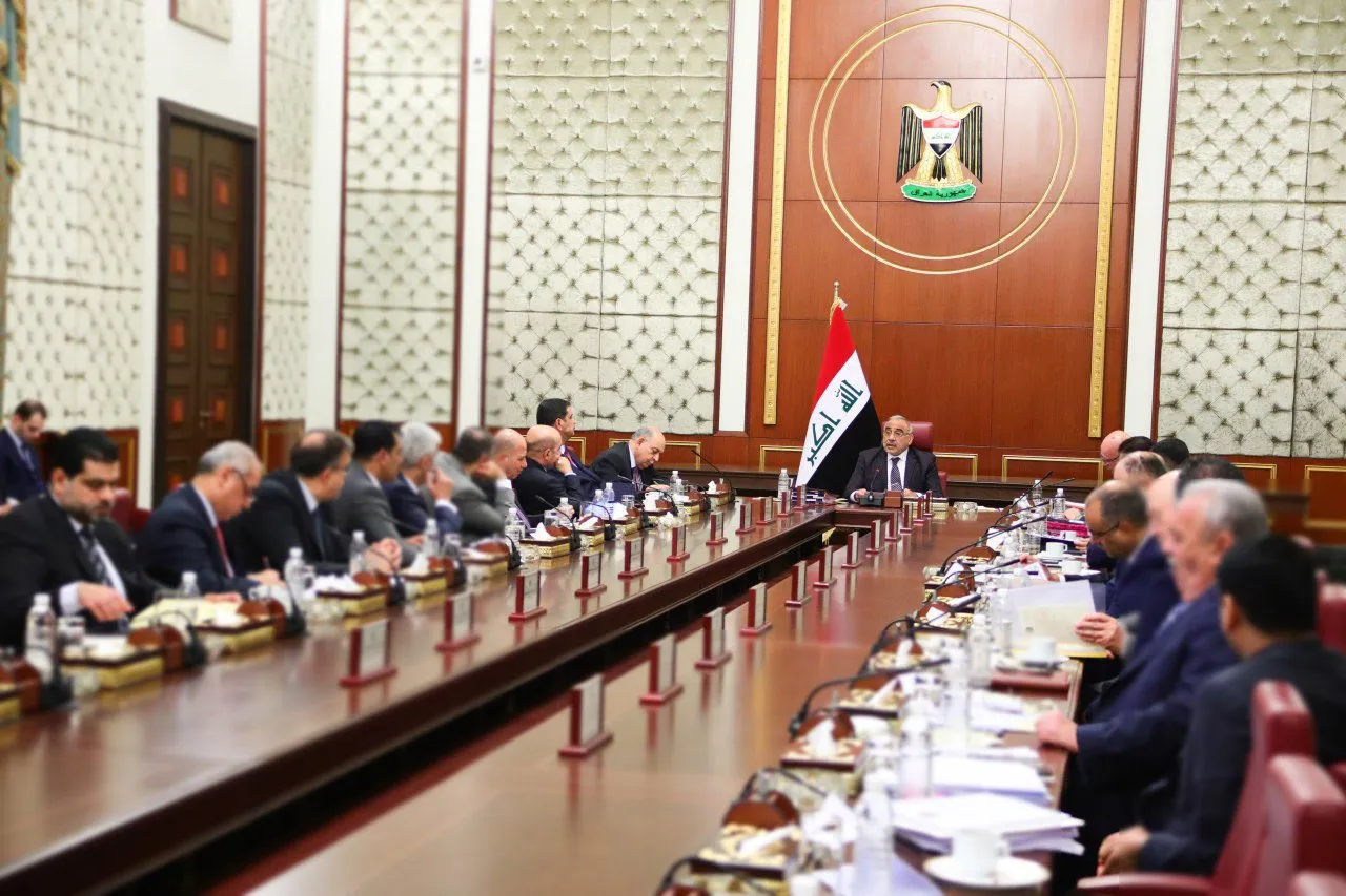 Adel Abdel Mahdi holds a cabinet meeting on Nov. 27.