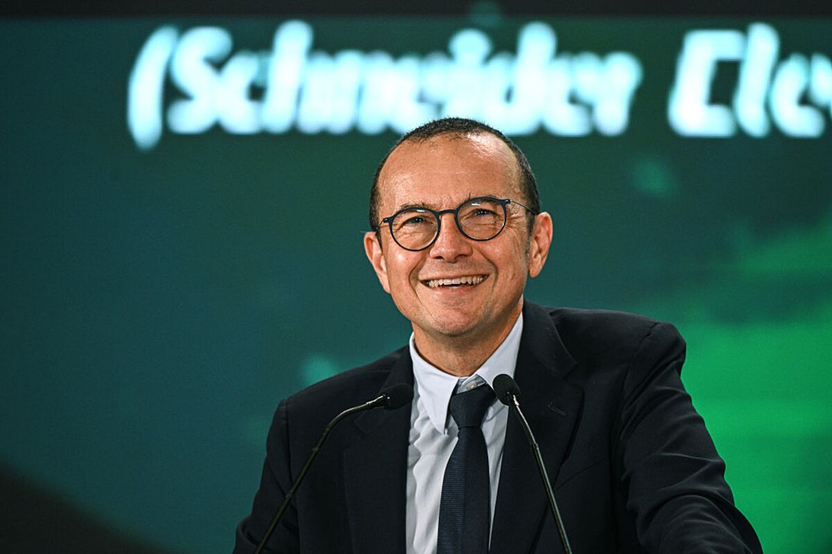 bloomberg.com - Chris Hughes - A $23 Billion Franco-US AI Bet Is Seriously Aggressive