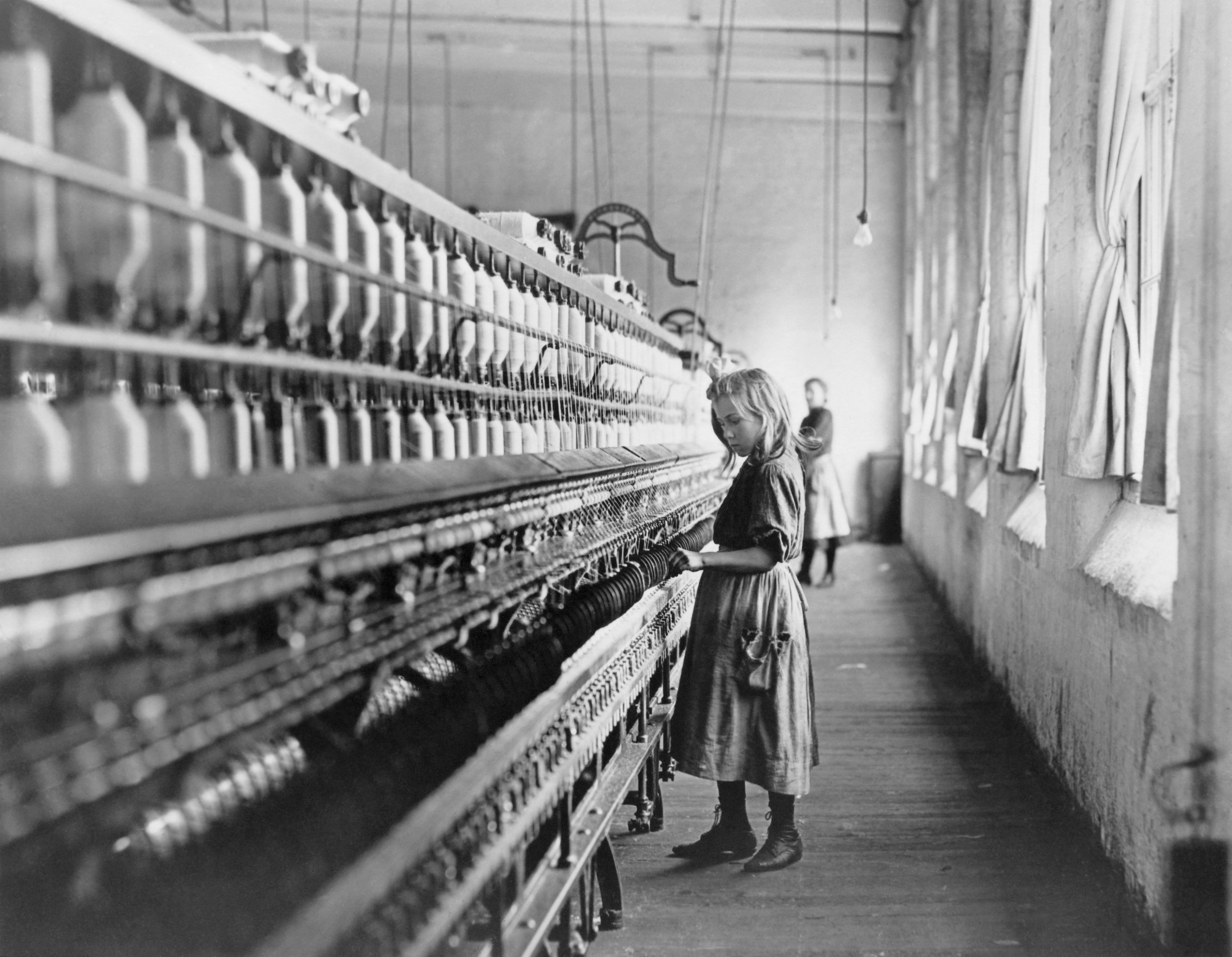 States Seek to Loosen Child Labor Laws. That’s a Travesty. - Bloomberg