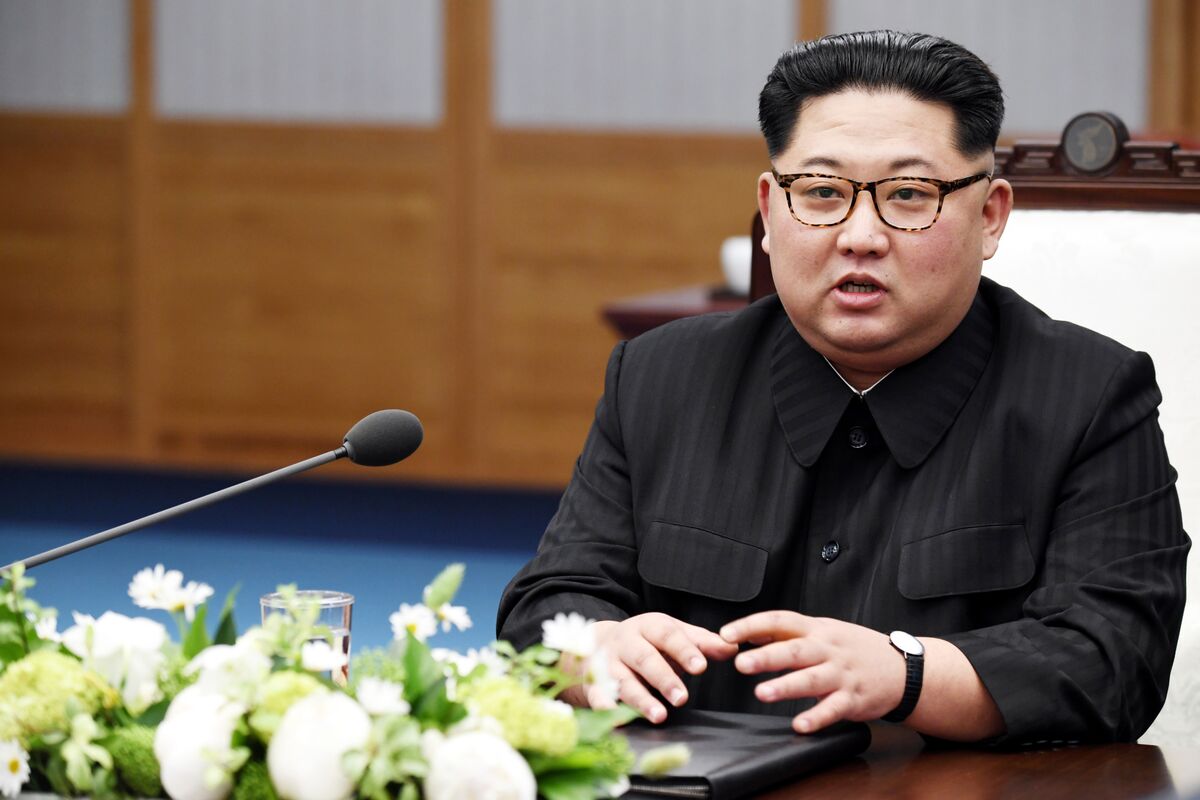Trump Says North Korean Official to Deliver Kim Letter Friday - Bloomberg