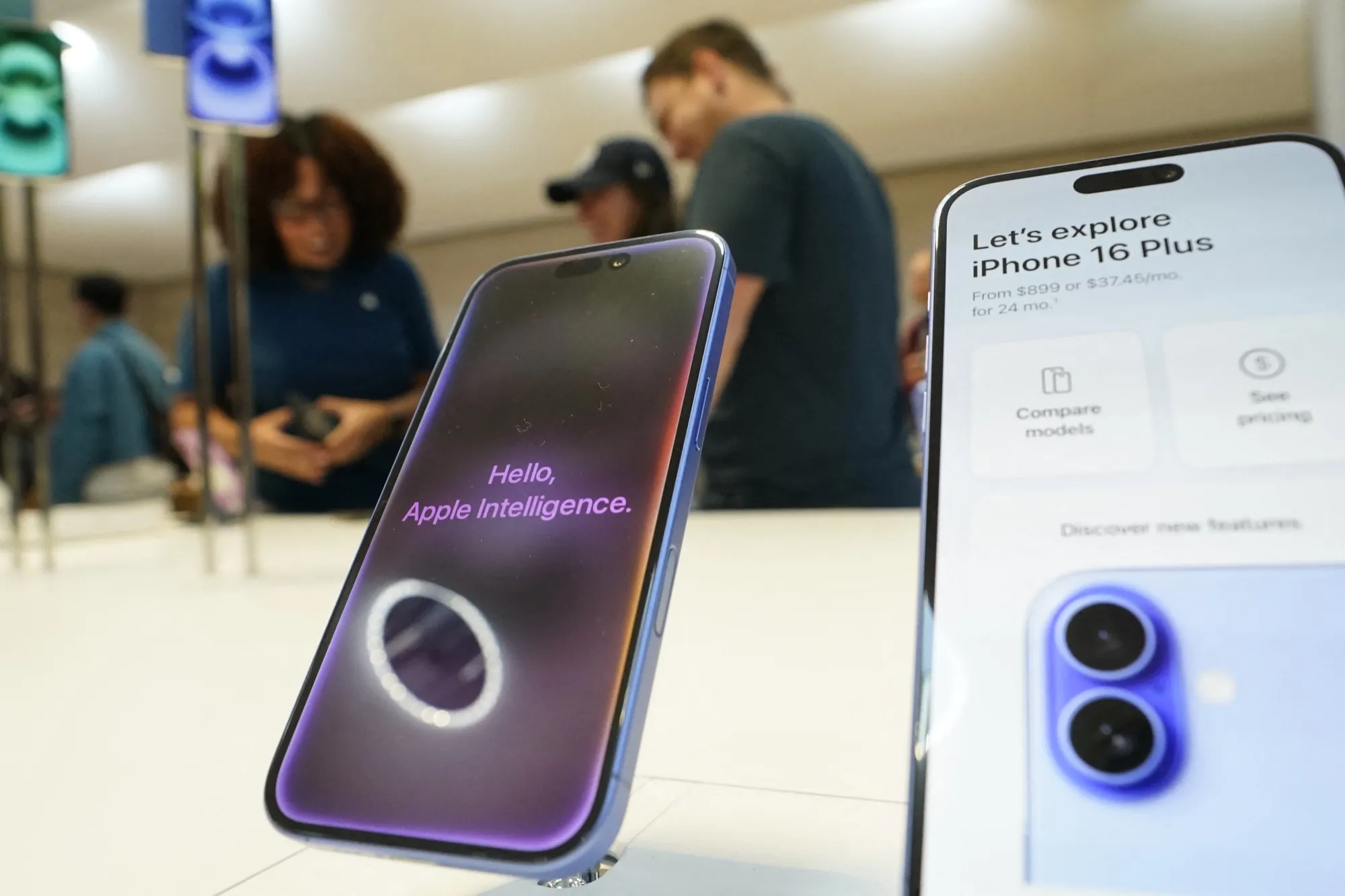 AI isn't fueling an iPhone sales supercycle.