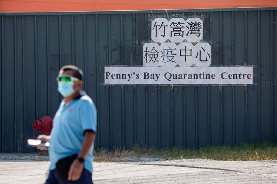 U.K. Travelers Face Hong Kong Quarantine Camp After U.S. Shift