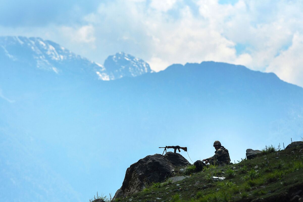 India Police Say 4 Suspected Rebels Killed in Kashmir After Gun Battle ...