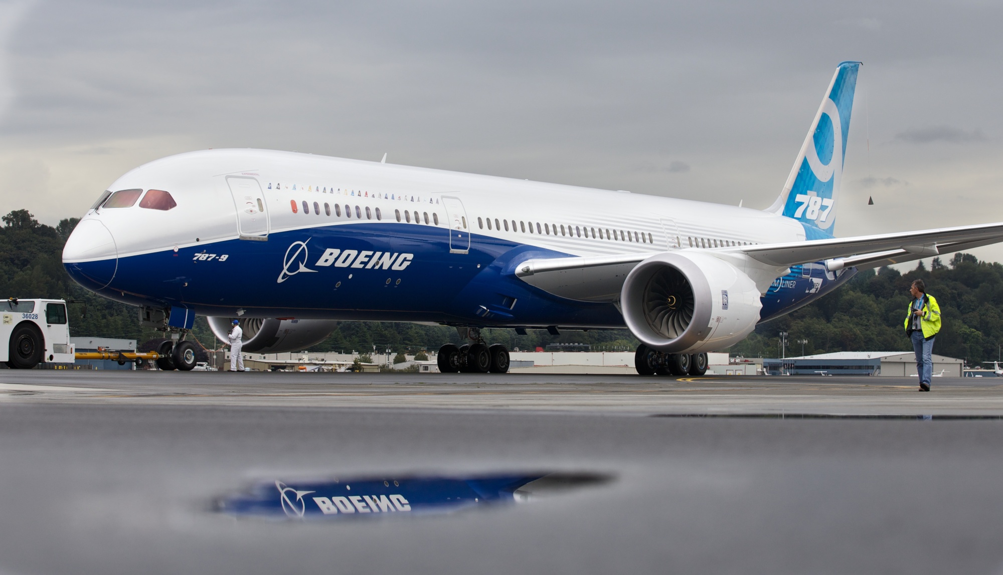 Saudi Arabia Plans to Buy 121 Boeing 787 Dreamliner Planes for New