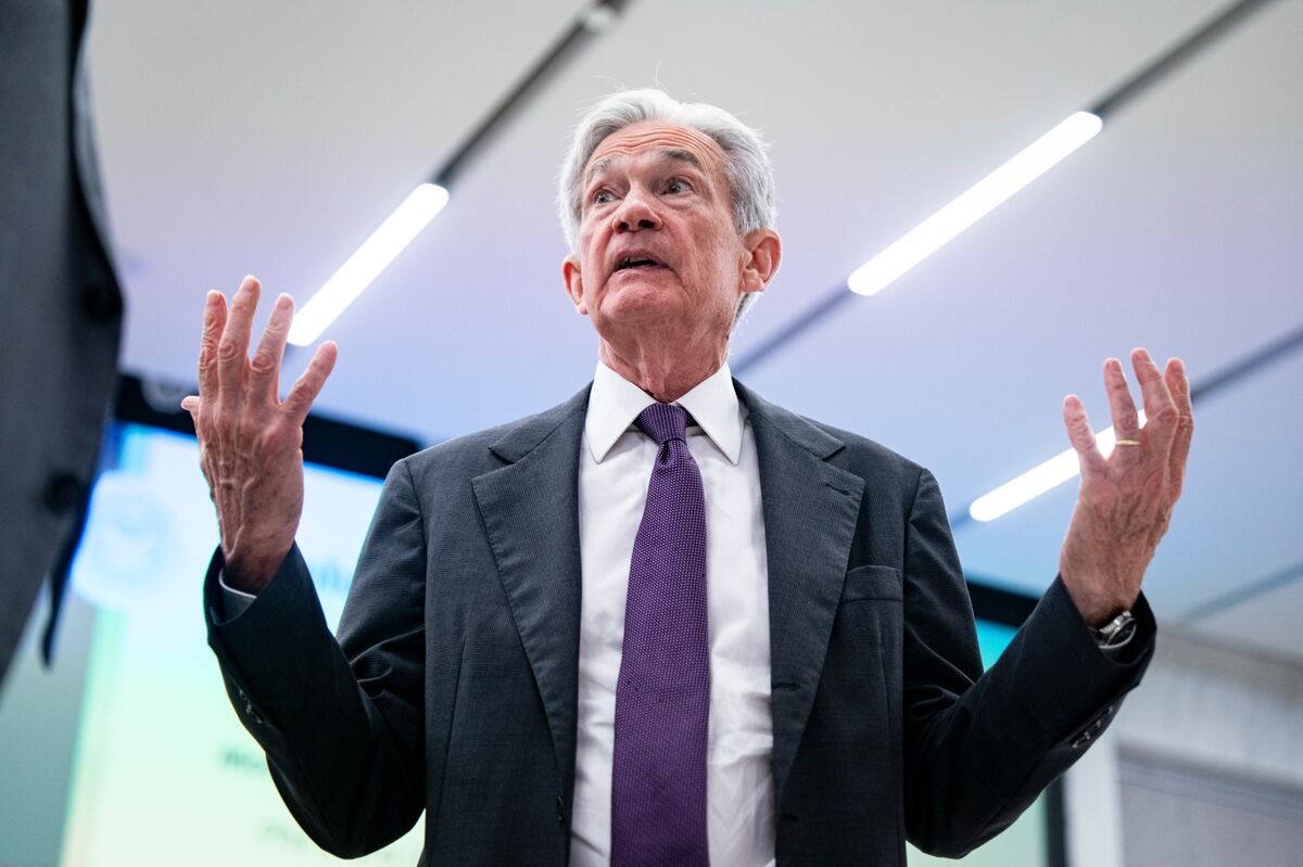🚨 ⚫️BREAKING: Riunione della Federal Reserve: Powell e colleghi discutono sui tassi di interesse in un contesto di tensioni politiche ed economiche contrastanti.