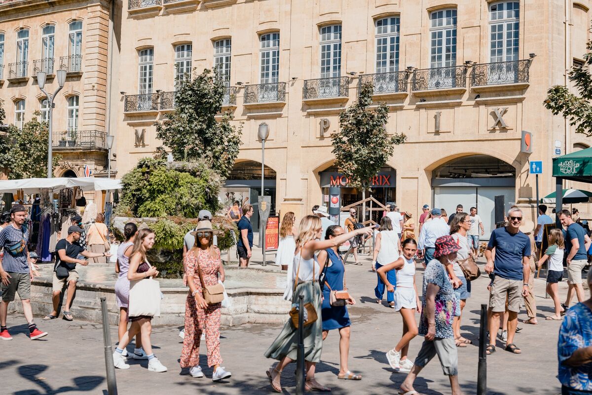 ブルームバーグのニュース記事「フランス、７月インフレ率は横ばい0.9％－ＥＣＢ目標６カ月間下回る」の画像