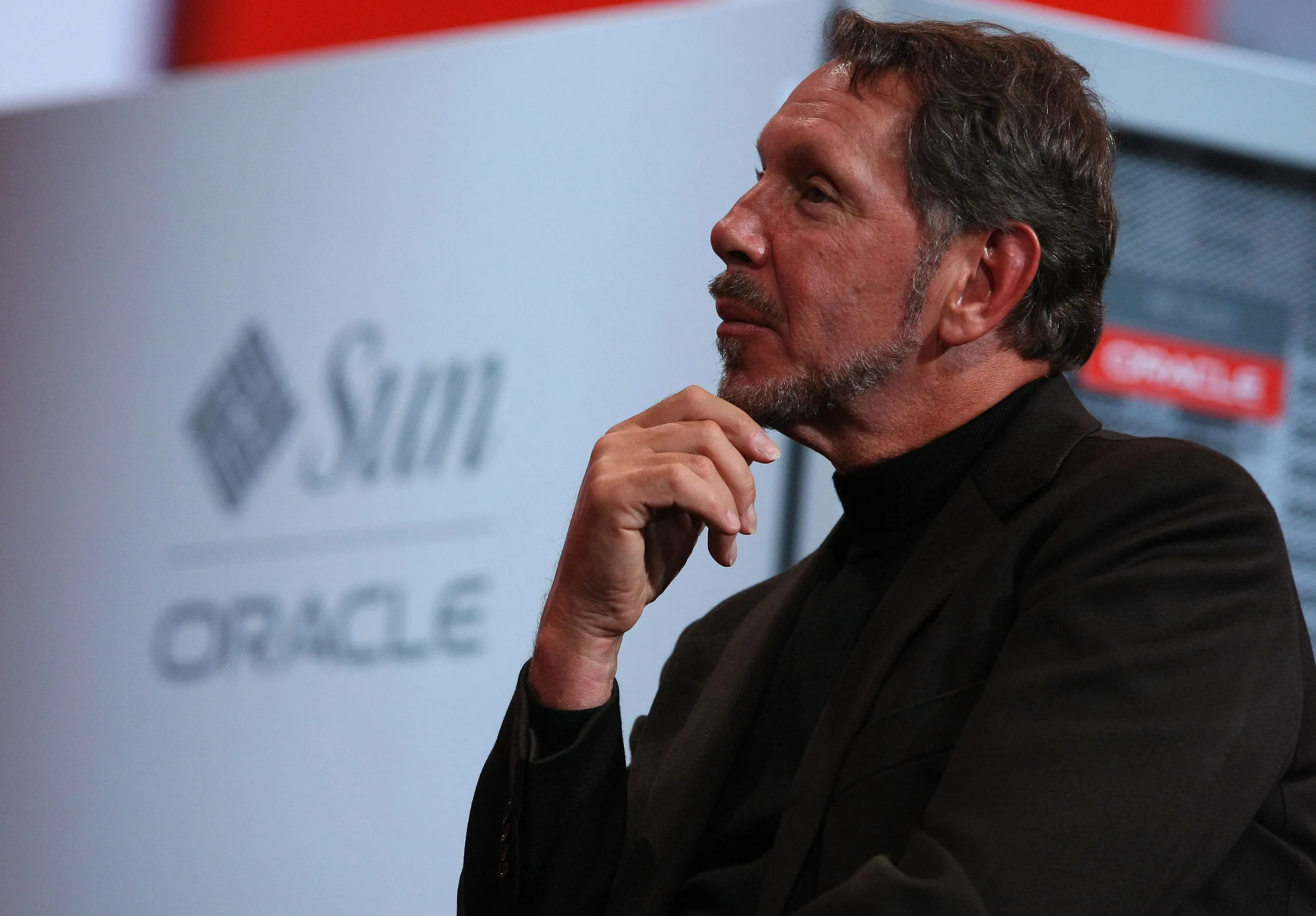 Larry Ellison, On Tesla Board, Has Strange Elon Musk Defense - Bloomberg