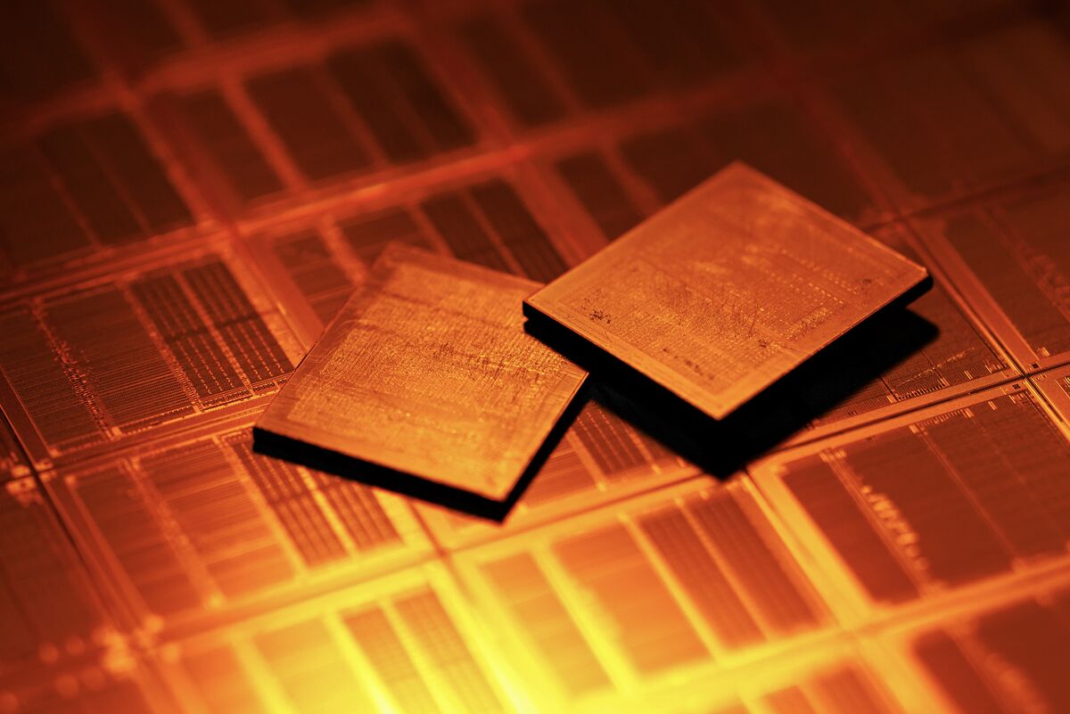 Anthropic’s AI Warning May Weigh on Chips, But Trade Seen Intact