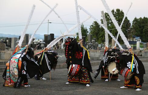 2016年の北方鹿踊り(岩手県金ケ崎町)