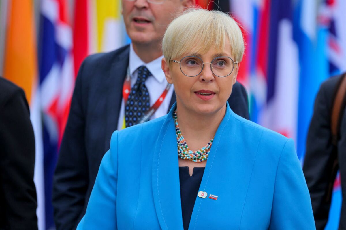 assets.bwbx.io image