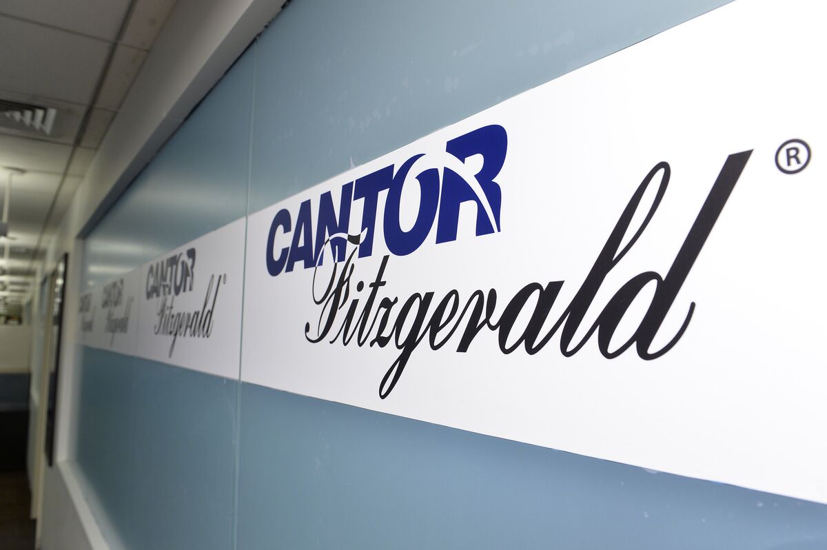 Cantor Seeks New Deal on UBS Hedge Fund Unit Over First Brands Exposure
