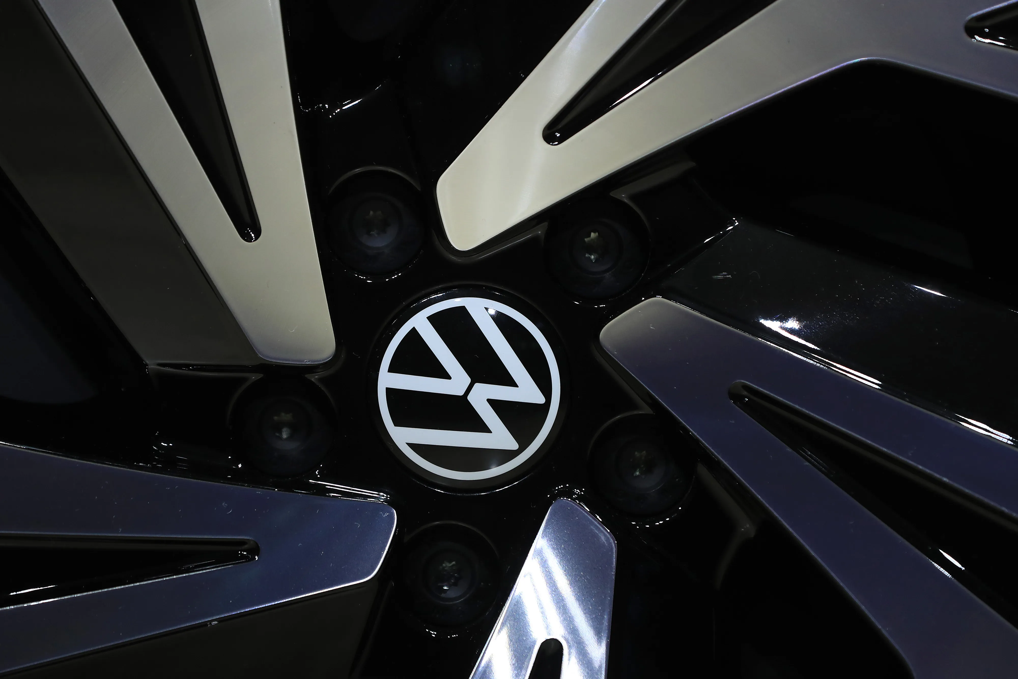 The wheel hub of a Volkswagen ID.5 electric vehicle.