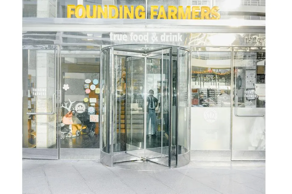 0115P FEATURE FARMERS 01