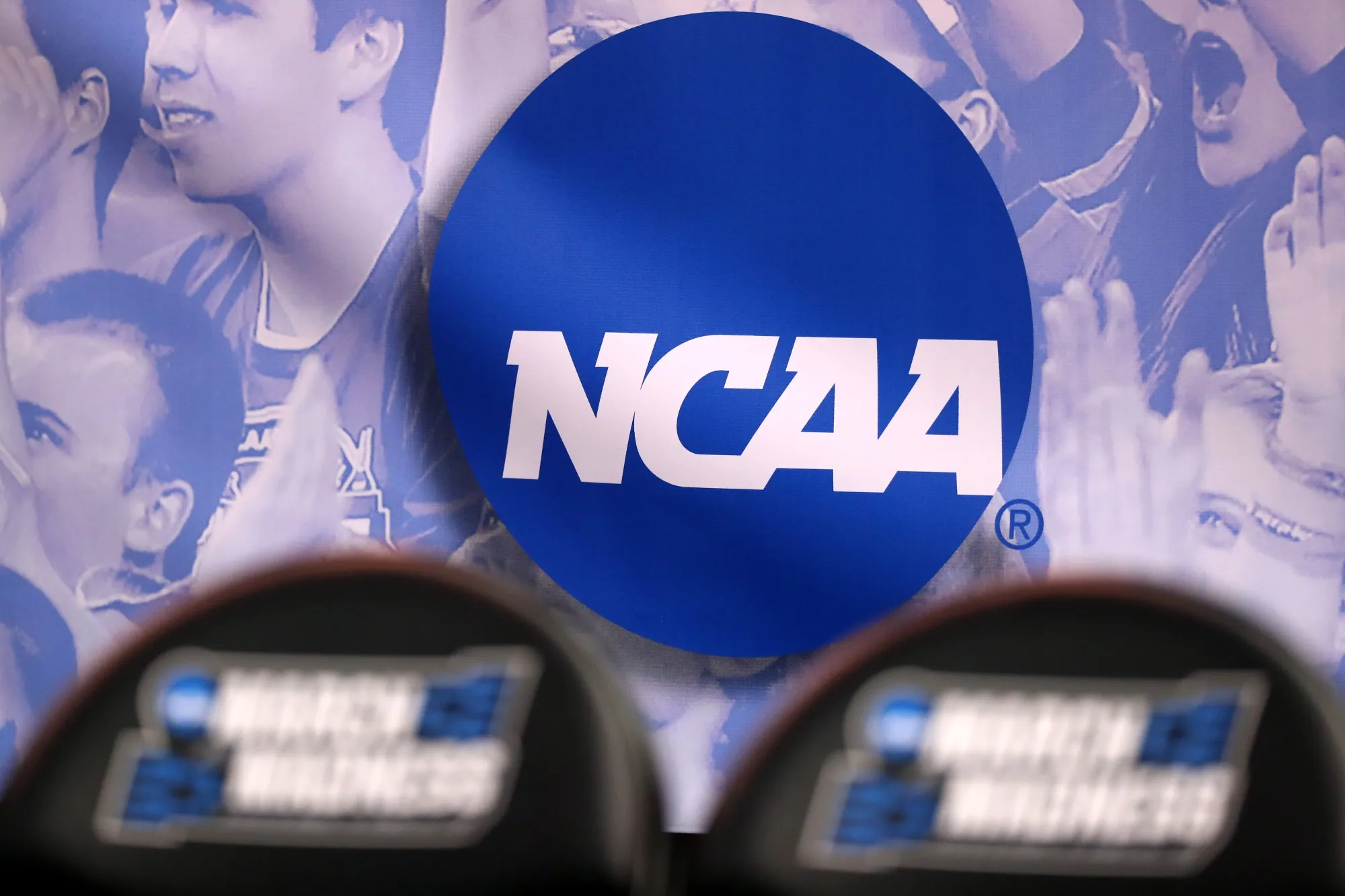 College Basketball Players Charged With Fixing Games to Win Bets - Bloomberg