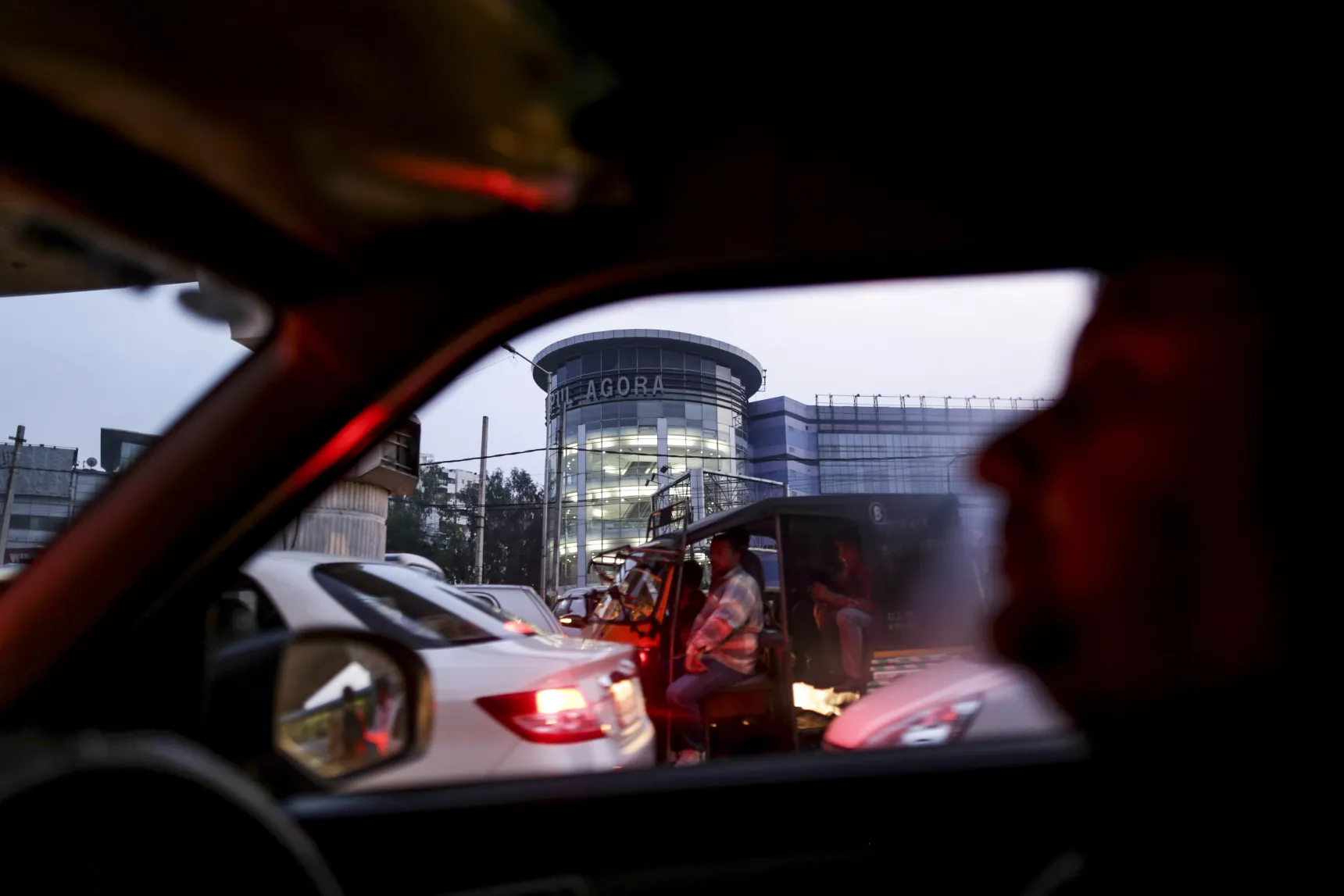 Uber Drivers' Banker-Beating Pay In India Cools As Cabs Multipl