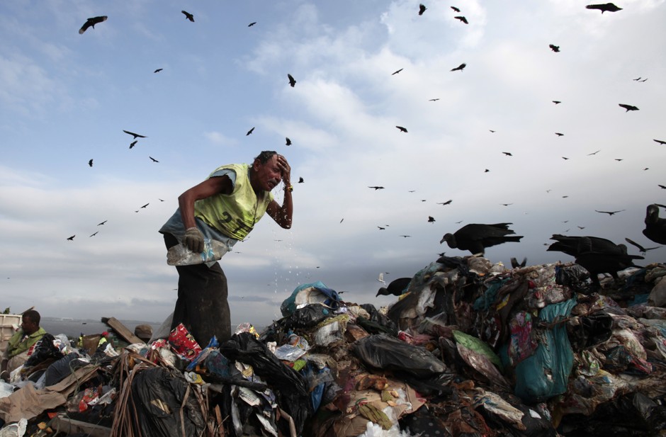 Rio's Garbage Pickers Lose Their Jobs Bloomberg