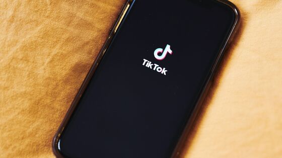 Trump Says TikTok Must Sell U.S. Arm by Sept. 15, or Close