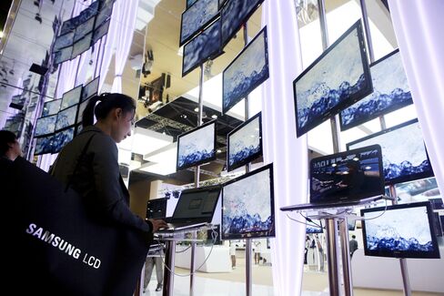 Sony, Samsung Head for ‘Miserable’ Christmas
