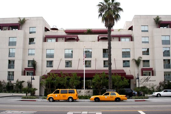 Hotelier Burned in Financial Crisis Loses Again in Pandemic Bust