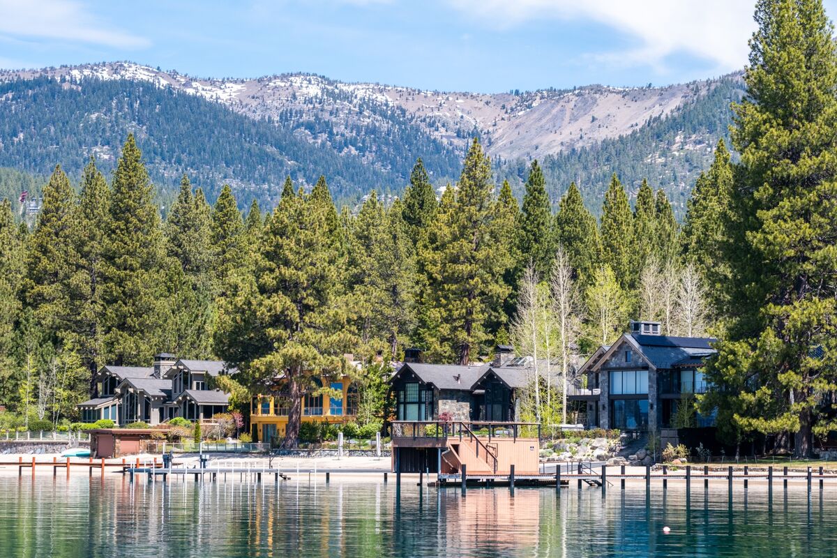 Billionaires Fleeing Taxes Flock to Lake Tahoe Haven Across California’s Border