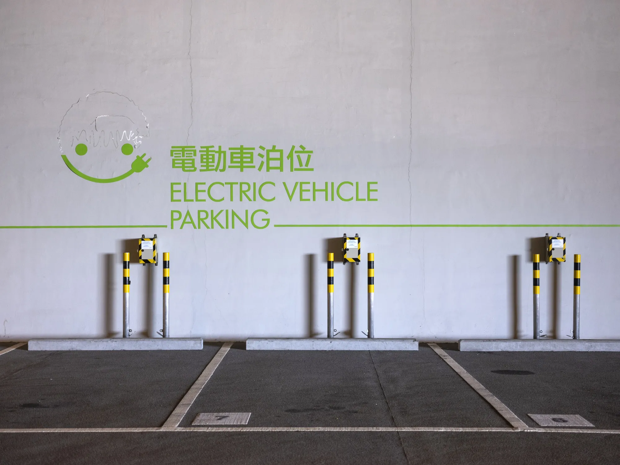 Tesla Boosts Hong Kong Chargers to Bolster Presence After City Ends Tax Breaks