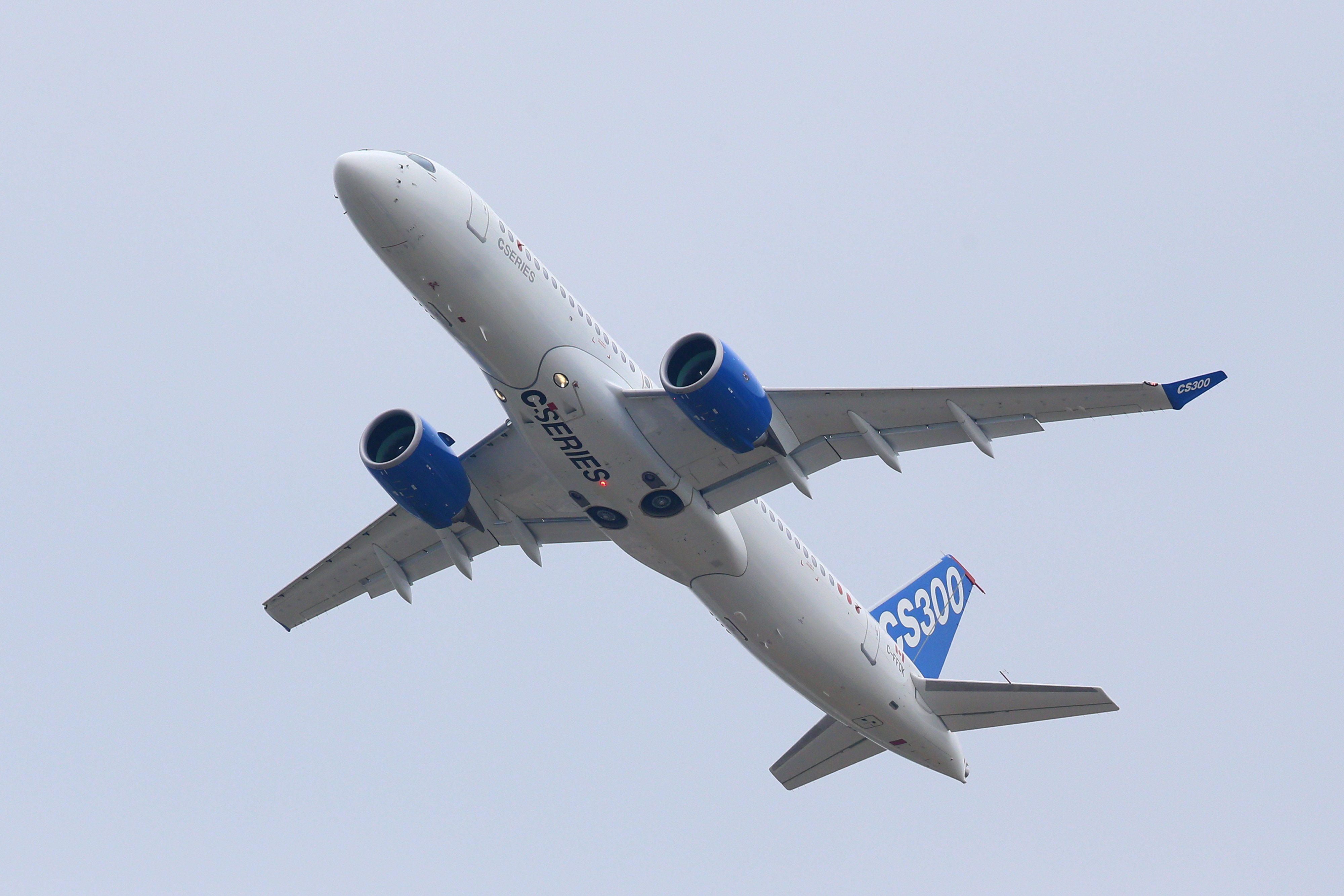 C series. Cs300. Bombardier cs300 Business Jet. Bombardier c Series cs300 aircraft. КС-300.