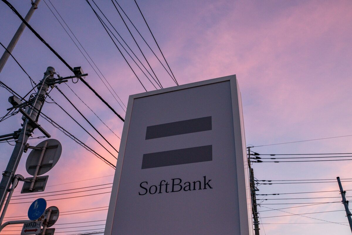 SoftBank-Backed OfBusiness Is Said to Explore Reviving India IPO