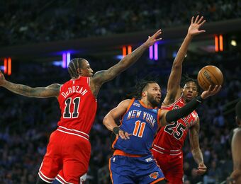 relates to Brunson carries Knicks into No. 2 seed in Eastern Conference, scores 40 points in OT win over Bulls