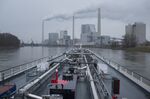 The Grosskraftwerk Mannheim power plant on the River Rhine in Mannheim, Germany.