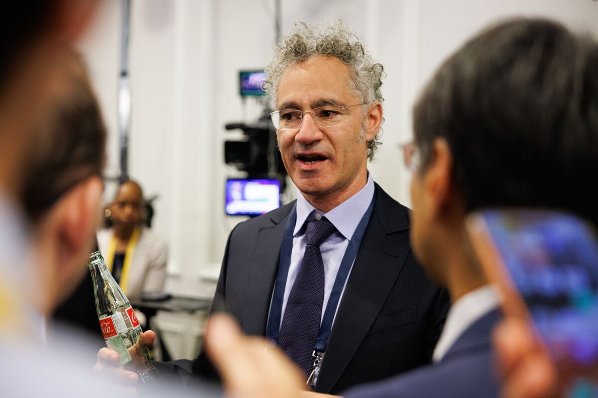 Palantir CEO Says AI Firms Responsible for Their Own Actions