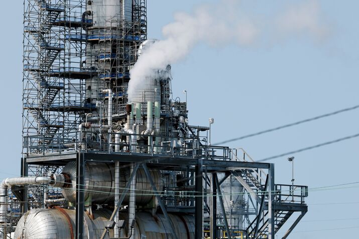 Marathon Petroleum's Detroit Refinery Workers On Strike