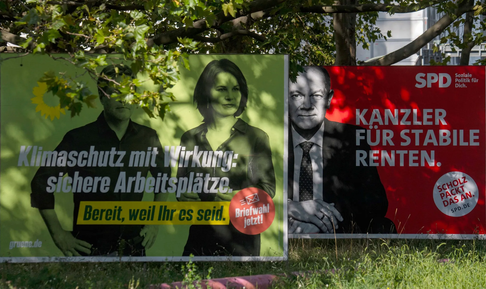 Election campaign posters for the Green Party&nbsp;and the Social Democratic Party in Berlin.
