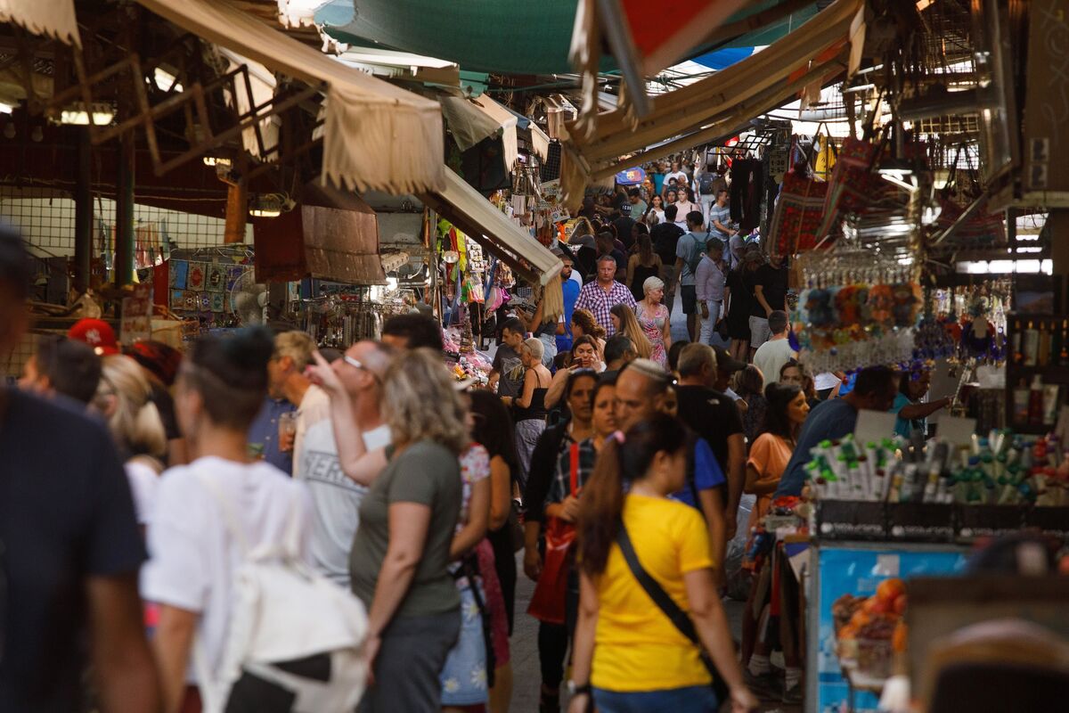 israel-economy-grows-3-3-in-2019-beating-central-bank-estimate