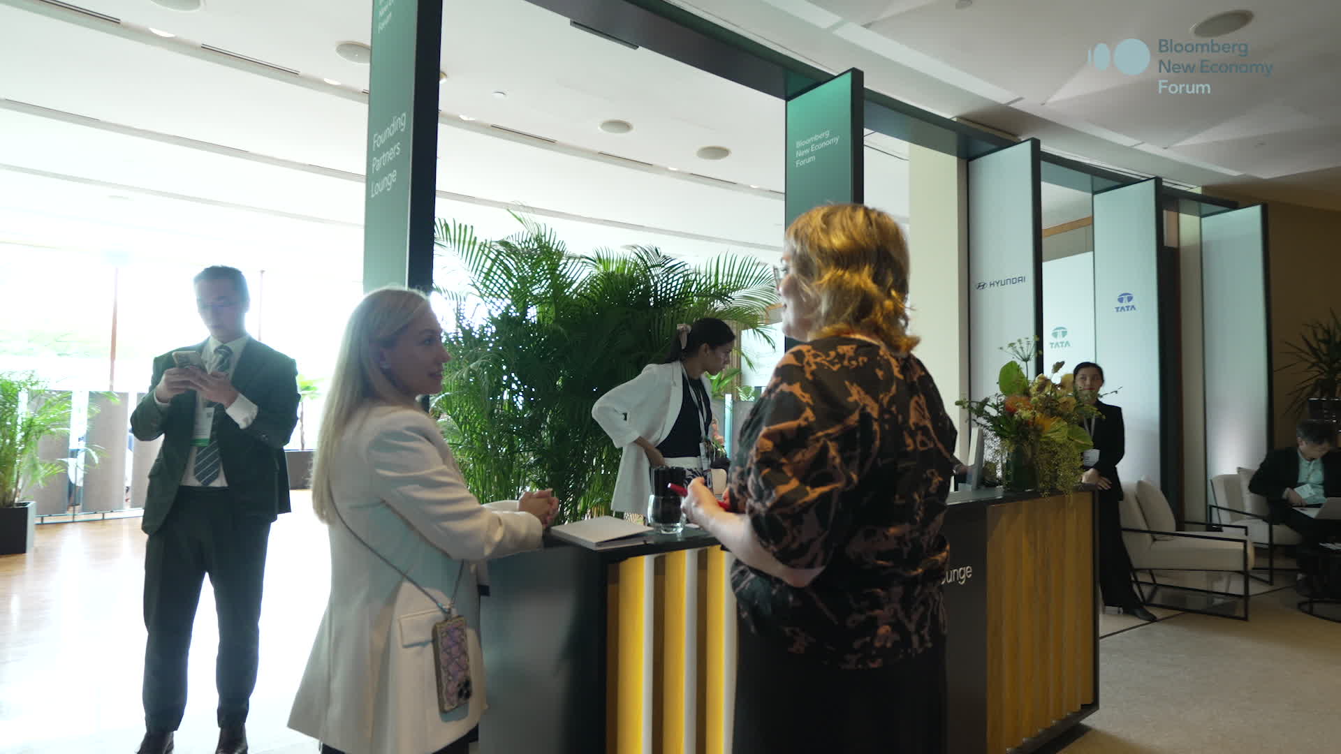 Watch Bloomberg New Economy Forum 2025 Highlights - Bloomberg