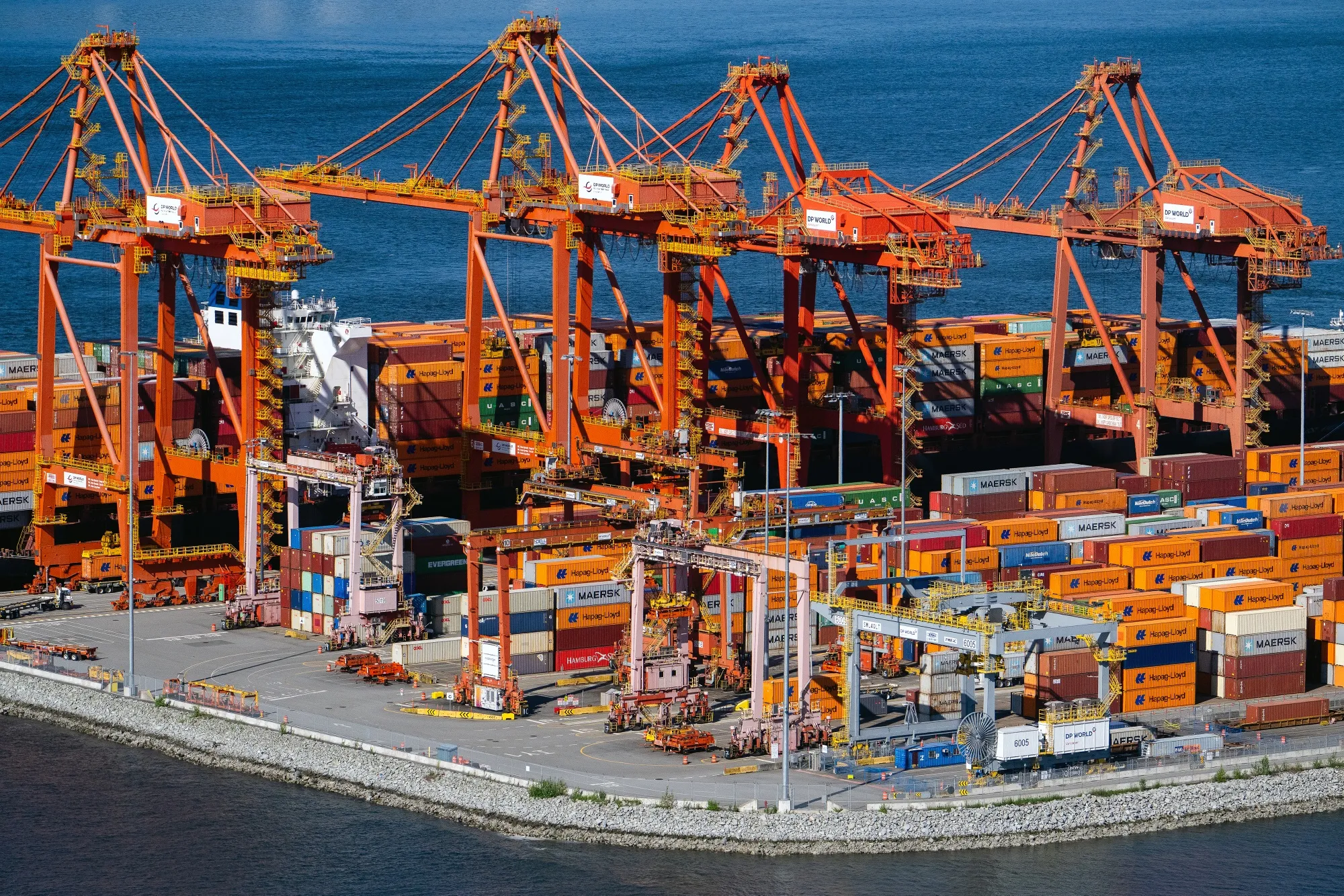 The Centennial Terminals container terminal at the Port of Vancouver.&nbsp;Photographer: James MacDonald/Bloomberg