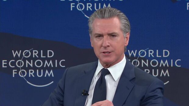 California Governor Newsom Says White House Barred Him From Davos Event -  Bloomberg
