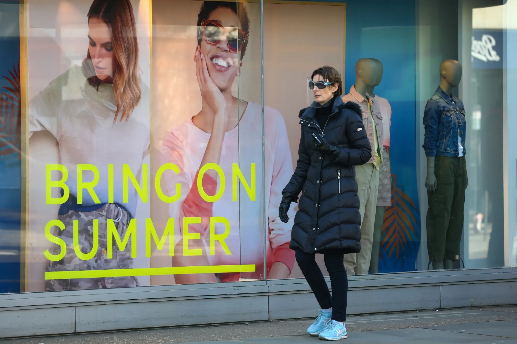 London's Shopping District Ahead Of Retail Figures Release