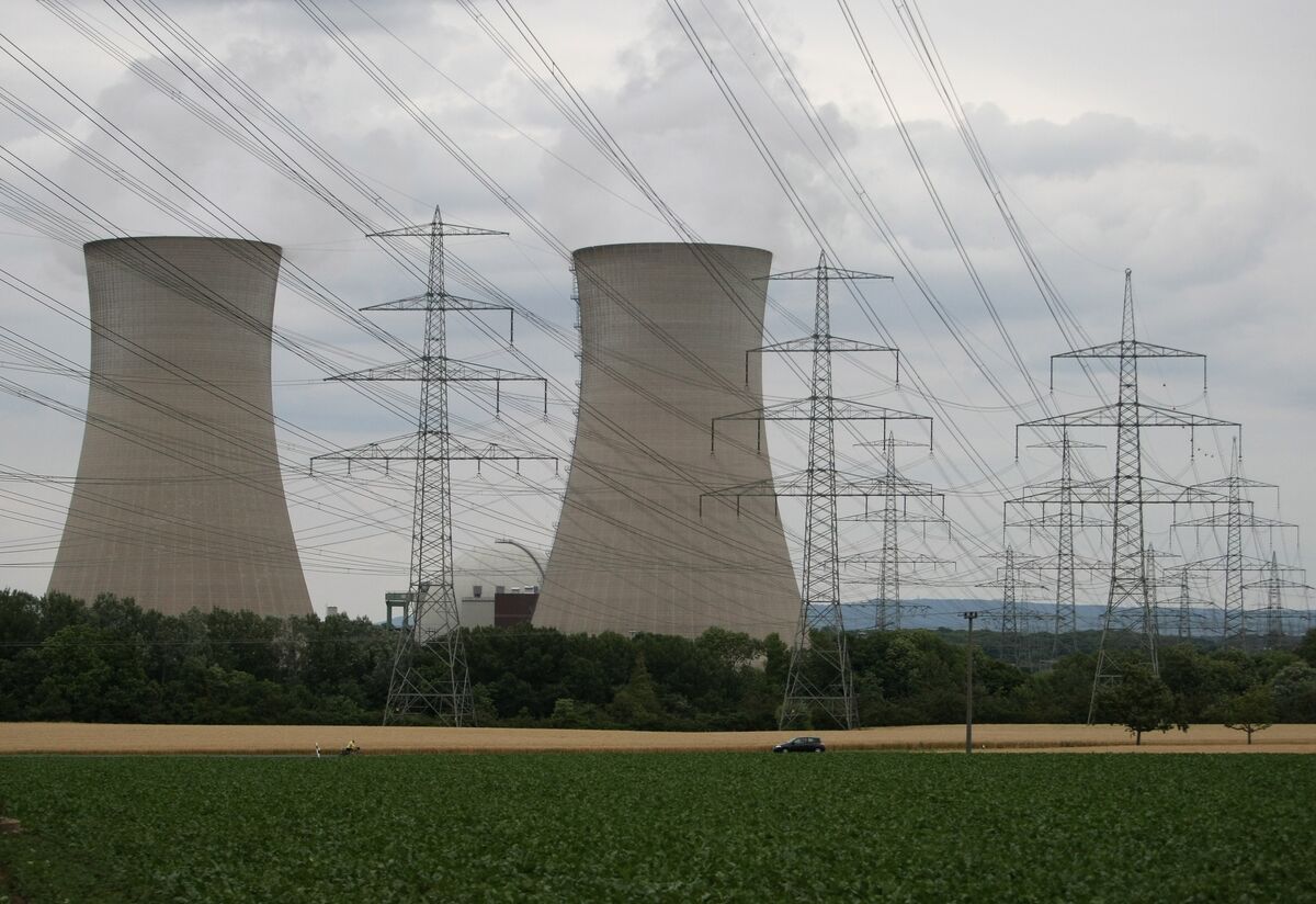 ブルームバーグのニュース記事「スイス、脱原発政策の撤廃に向け草案を公表－電力需要対応などが目的」の画像