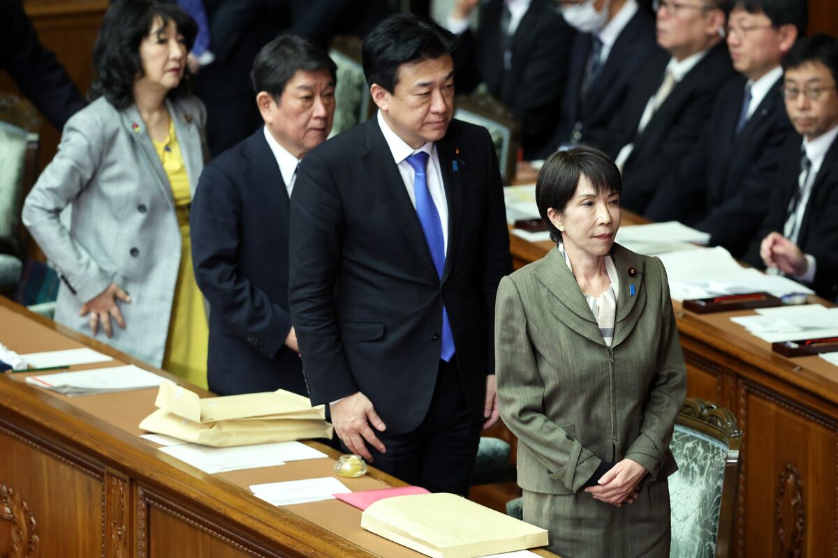 Bank of Japan Holds Rates Amid Weak Yen and Inflation Concerns