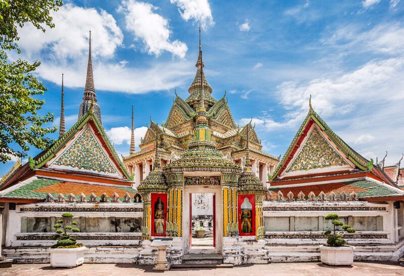 gate to the Phra Mondop Wat Po