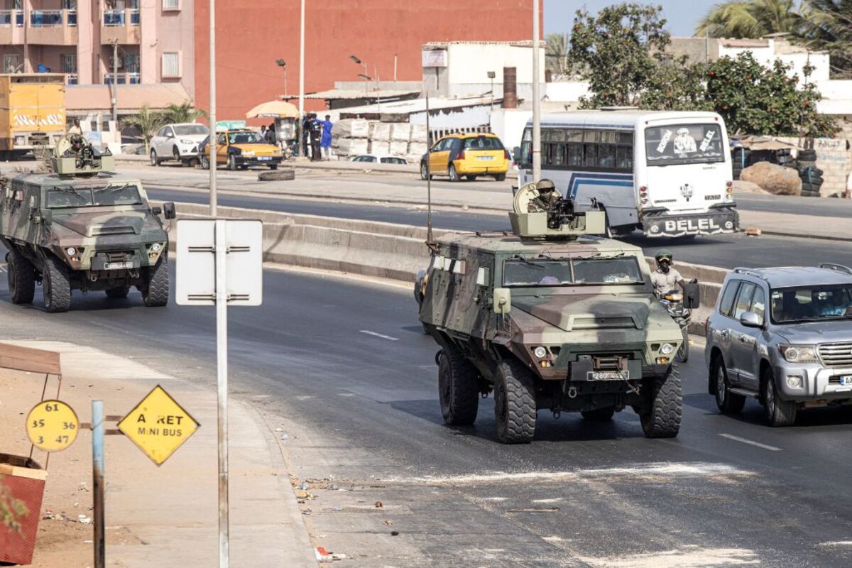 Senegal Death Toll Rise To 15 After Dakar Street Protests - Bloomberg