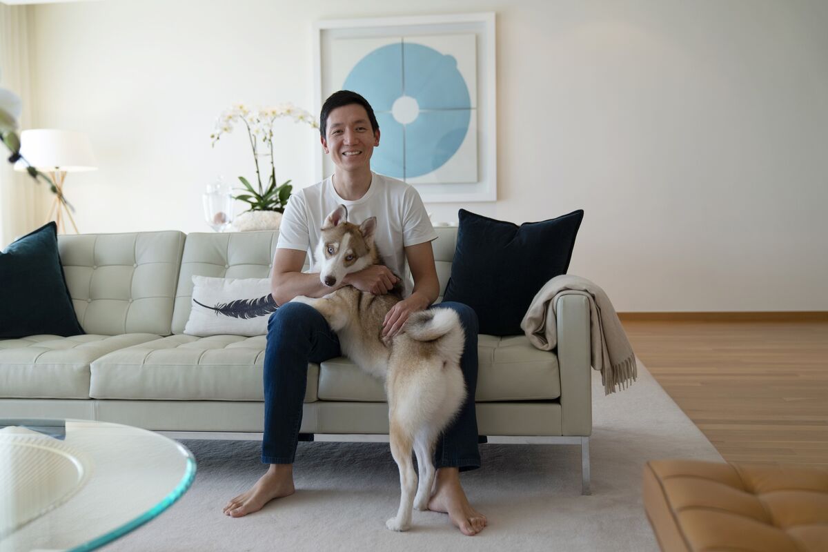 Hotelier Grandson Of Asia S Sugar King Turns Venture Capitalist Bloomberg