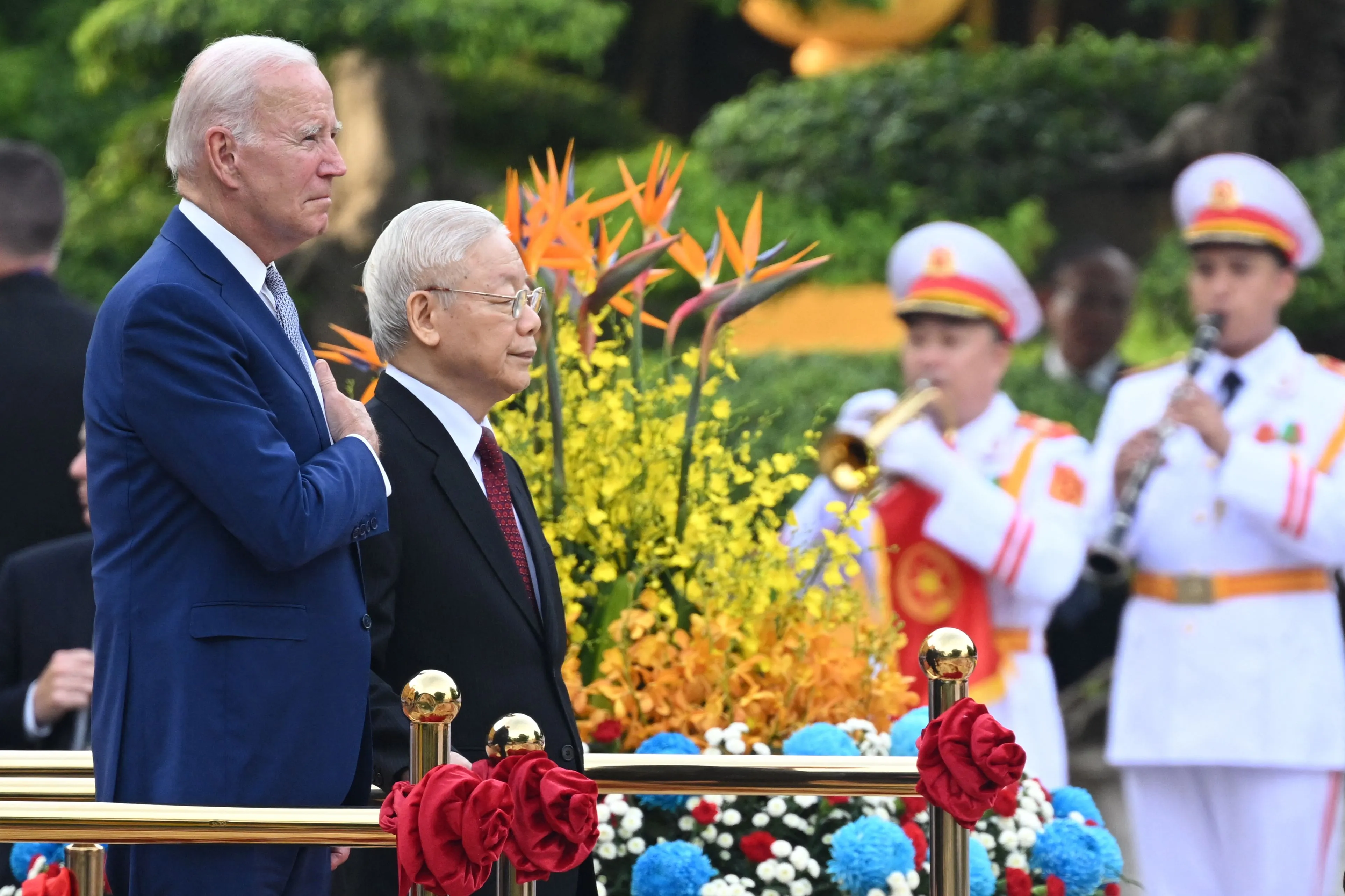 Joe Biden attends a welcoming ceremony with Nguyen Phu Trong&nbsp;at the Presidential Palace on Sept. 10.&nbsp;
