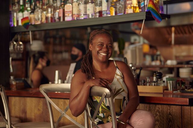 Makini Howell in Plum Bistro