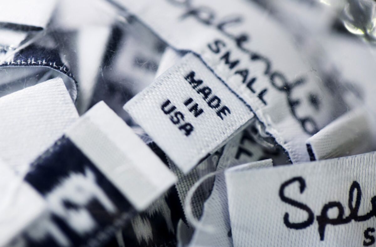 Trump's Disastrous Pledge to Keep Jobs in the U.S. - Bloomberg