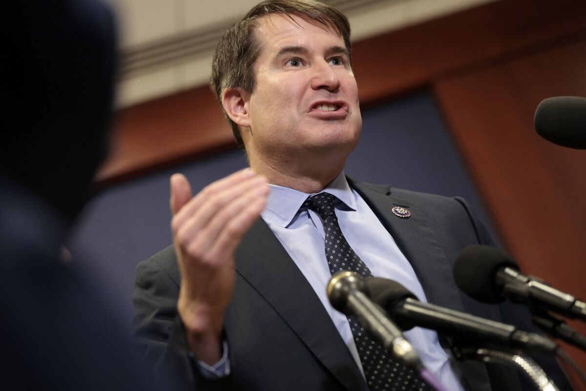 Image for This Race Is Testing Whether Democrats Can Face Their Problems