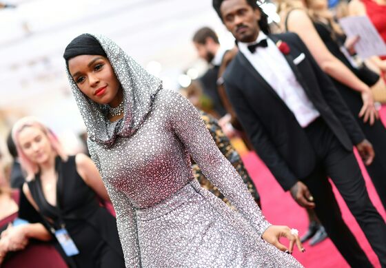 Oscars Red Carpet Delivers Diversity When Nominations Didn't