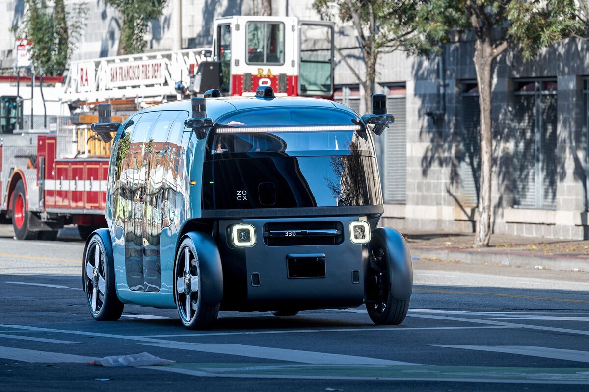 🟪"Amazon Zoox lancia la produzione di robotaxi in California: un passo avanti verso il futuro della mobilità"